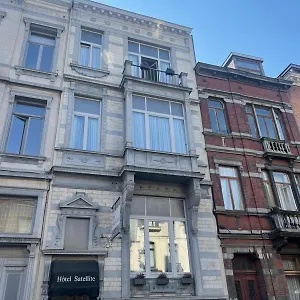 https://hotel-satellite.brusselshotelsbook.com