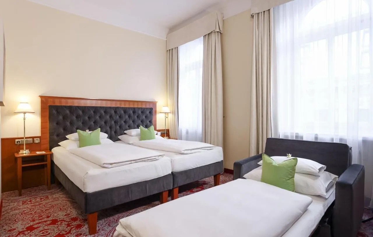 Hotel Kaiserhof Wien 4*, וינה