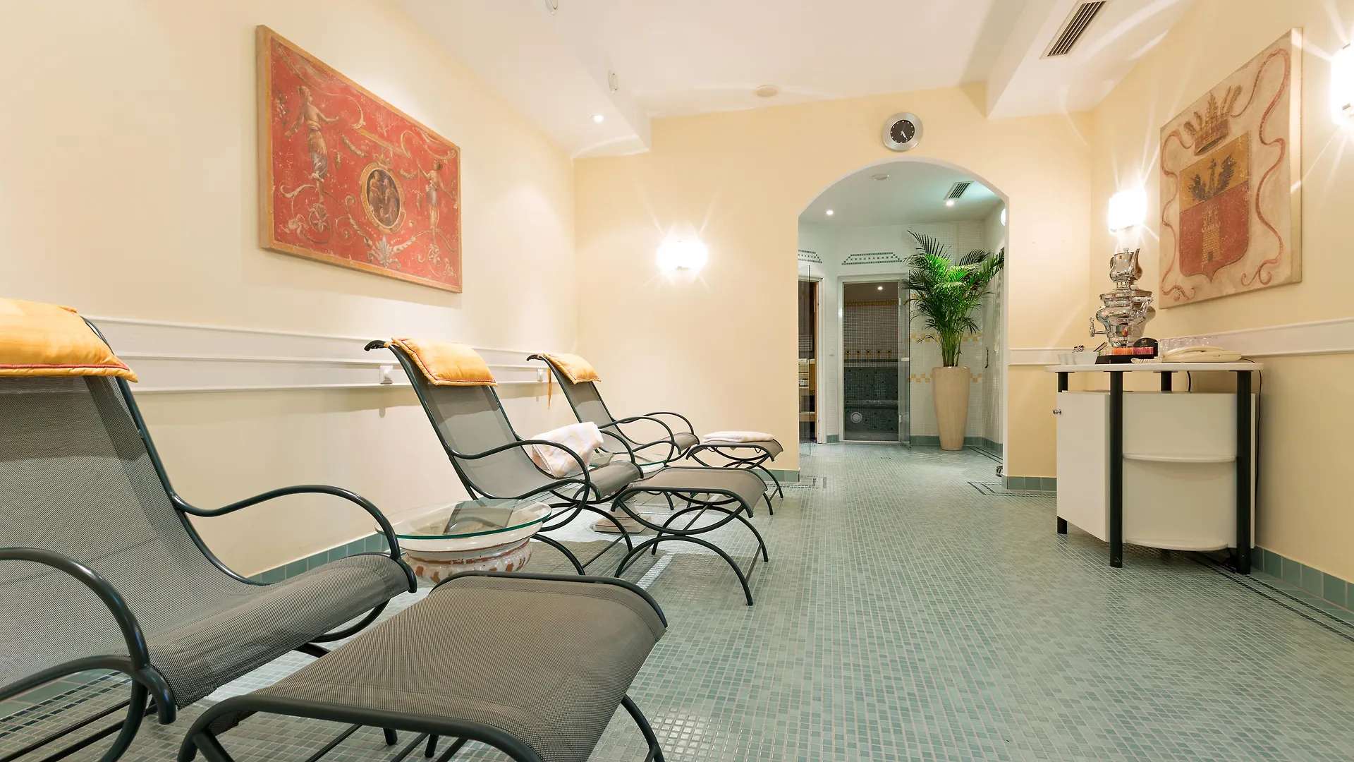 Hotel Kaiserhof Wien  וינה