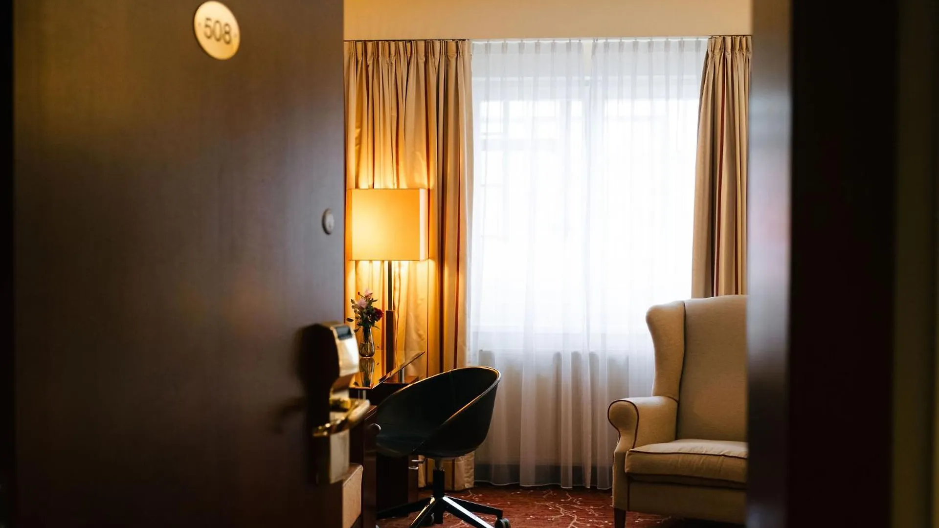 ****  Hotel Kaiserhof Wien אוסטריה