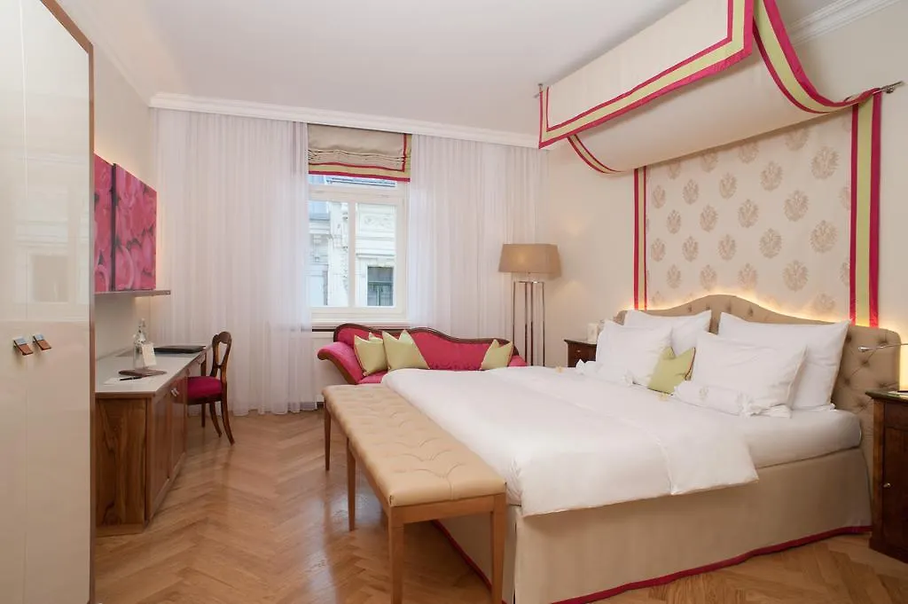 Hotel Kaiserhof Wien 4*, וינה
