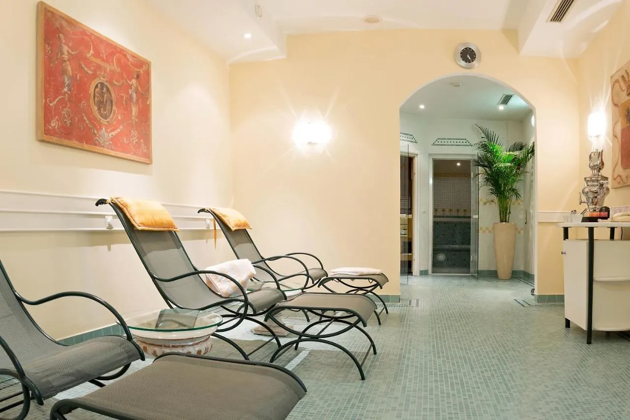 Hotel Kaiserhof Wien  וינה